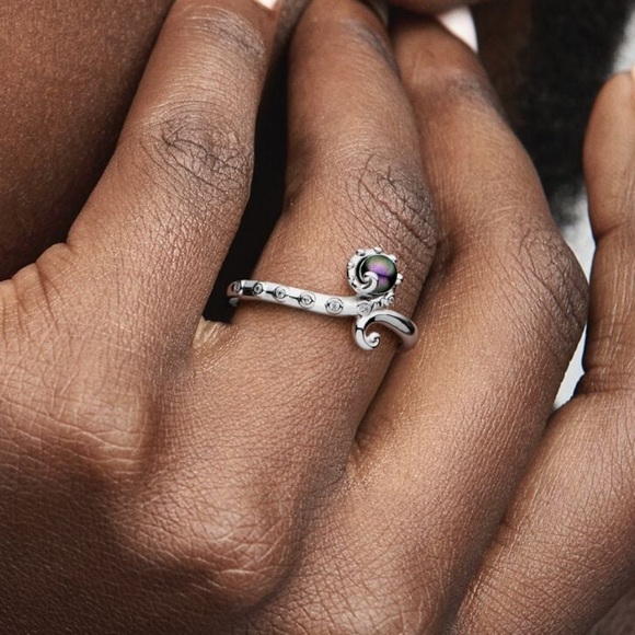 NWOT Disney The Little Mermaid Ursula Ring Size US 7 Sterling Silver 925 - Picture 4 of 10